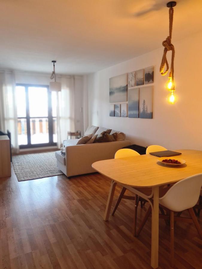 Tuhogarencerler Taquilla Parking En Pistas Apartment Ngoại thất bức ảnh